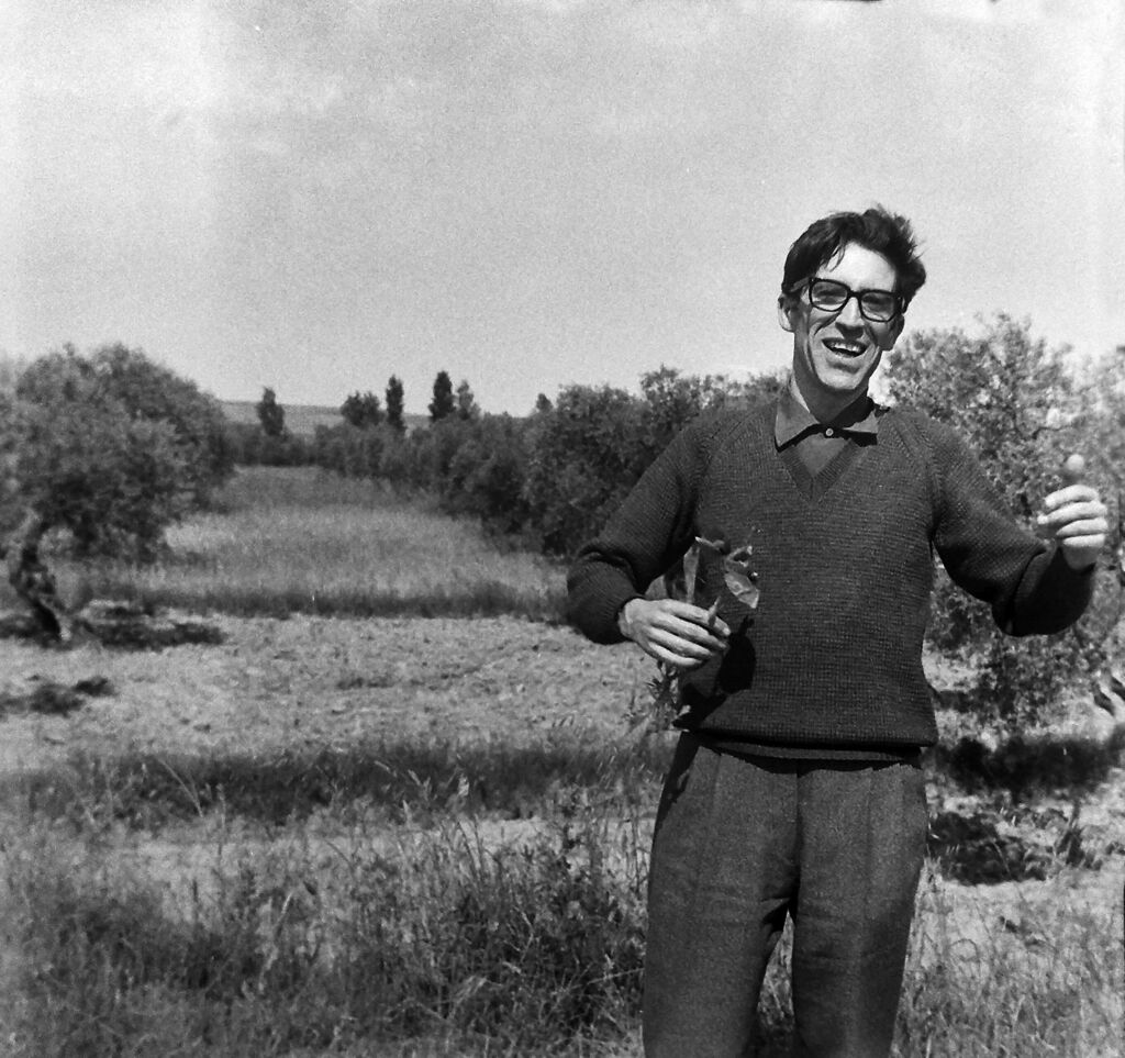 Ruibal, días despois de saír do cárcere en 1963. Fotografía de Consuelo Vázquez de Parga. AJR
